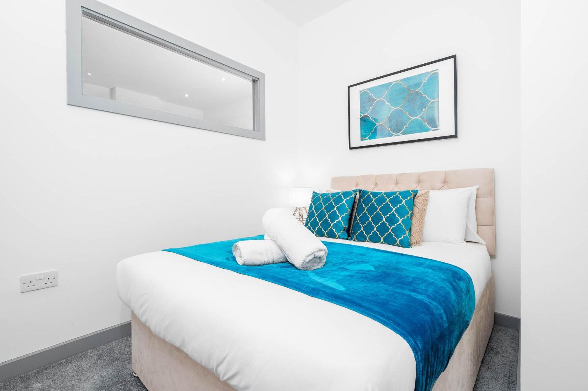 Modern Apartment In Brierley Hill - Secure Parking - Wifi & Netflix - Excellent Value - 11O ภายนอก รูปภาพ